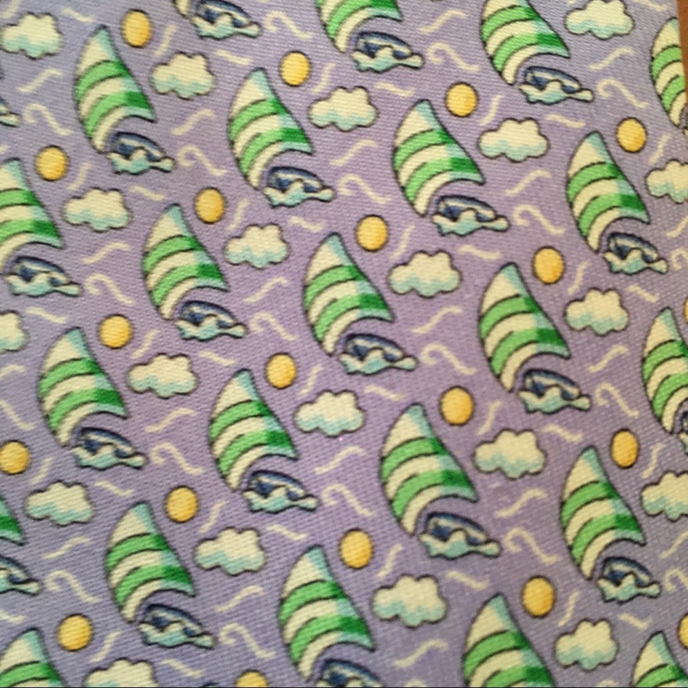 Vineyard Vines Martha’s Vineyard lavender‎ sailboats Necktie